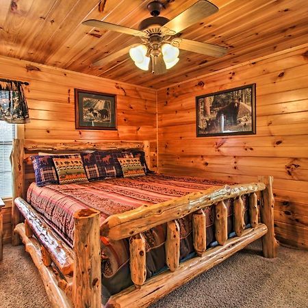 Expansive Gatlinburg Cabin Hot Tub, Deck And Grill! المظهر الخارجي الصورة