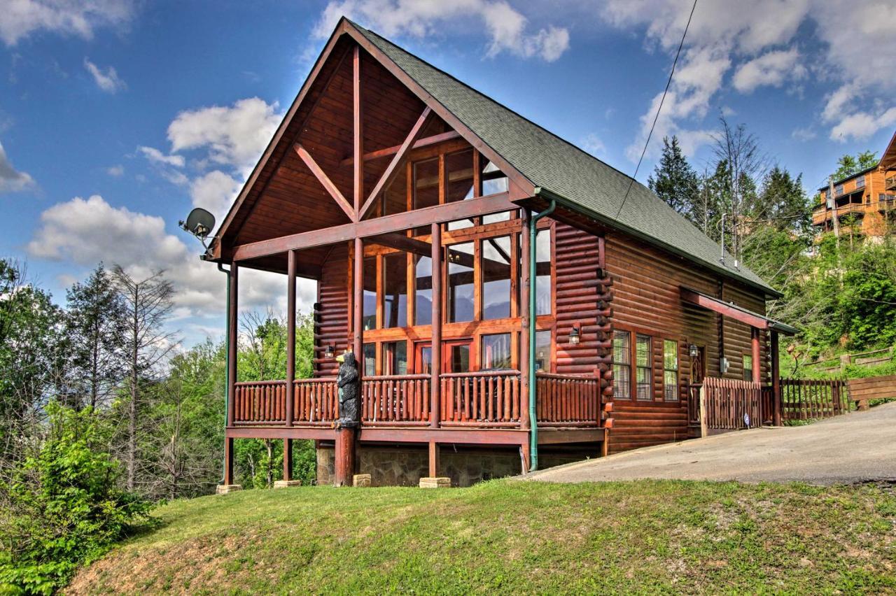 Expansive Gatlinburg Cabin Hot Tub, Deck And Grill! المظهر الخارجي الصورة