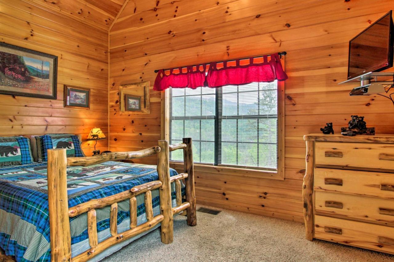 Expansive Gatlinburg Cabin Hot Tub, Deck And Grill! المظهر الخارجي الصورة